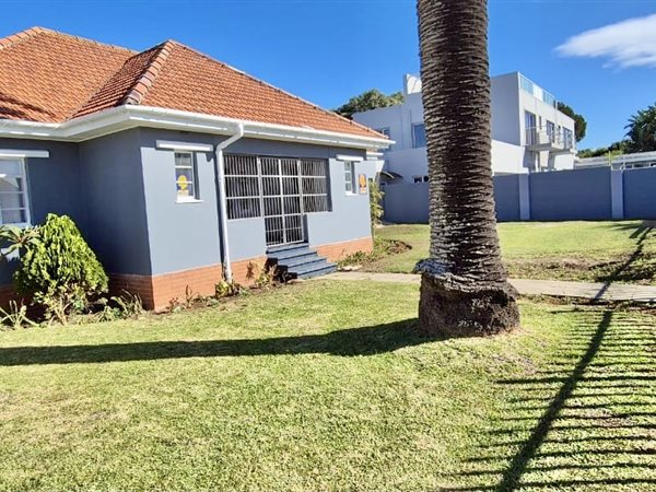 3 Bedroom House 3 Bedroom House