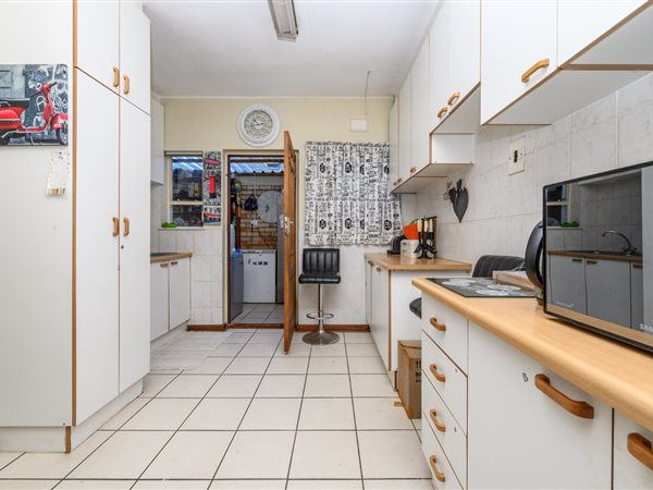 3 Bedroom Townhouse 3 Bedroom Townhouse