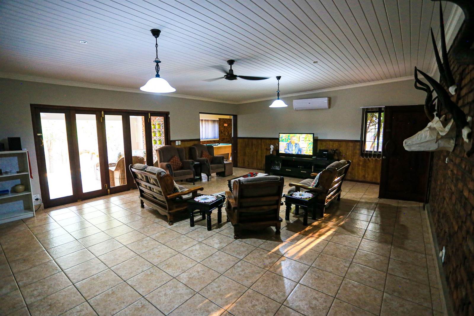 4 Bed House in Marloth Park photo number 11