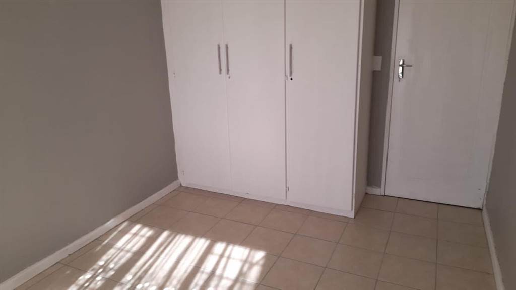 3 Bed Townhouse in Centurion CBD photo number 16