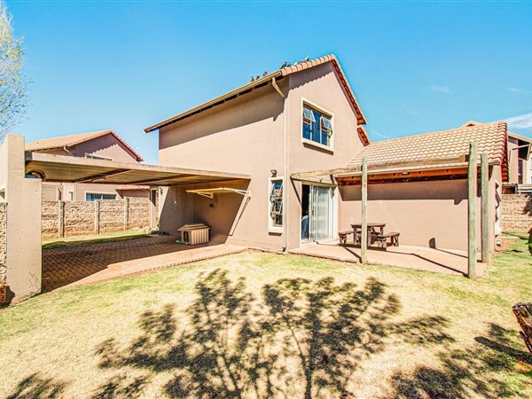 4 Bed Townhouse in Benoni Central
