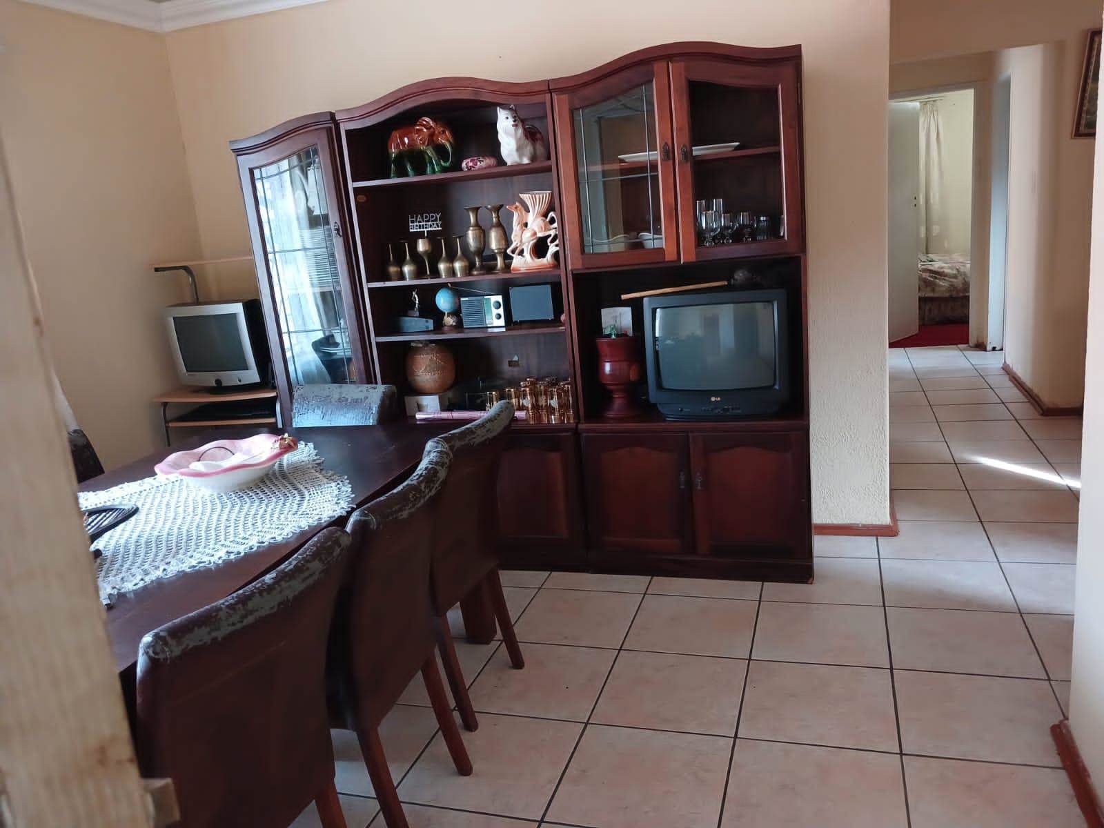 3 Bed House in Tembisa photo number 7