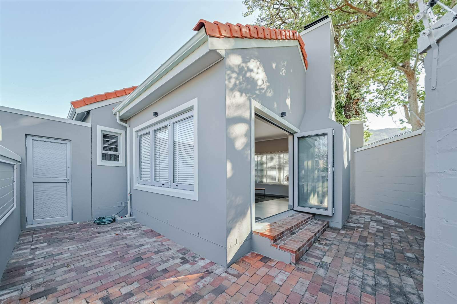 2 Bed House in Paarl Central East photo number 19