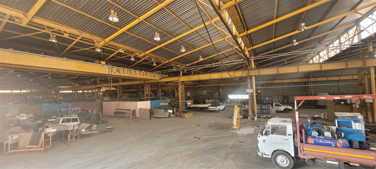 8500  m² Industrial space in Stormill photo number 5
