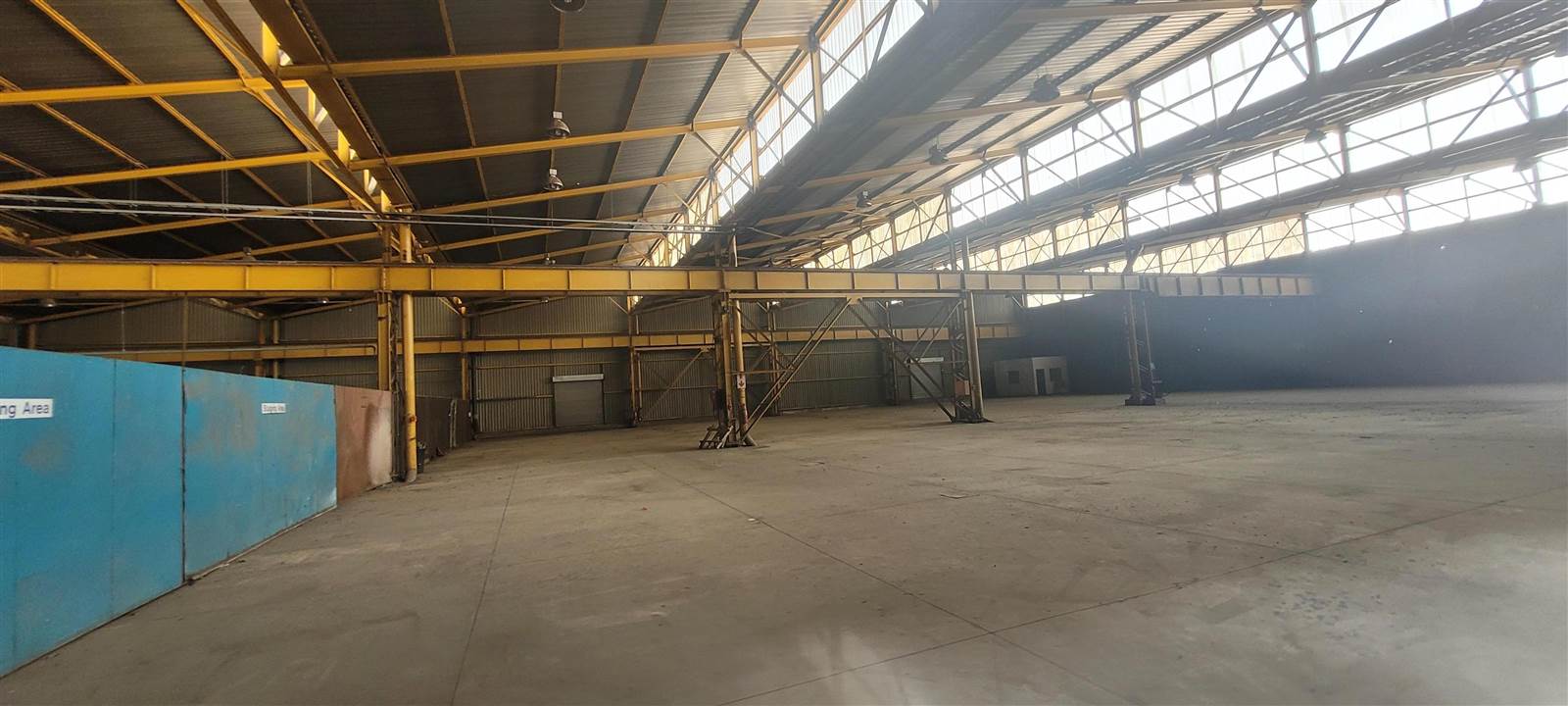 8500  m² Industrial space in Stormill photo number 13