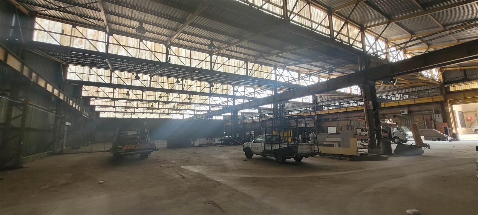 8500  m² Industrial space in Stormill photo number 10