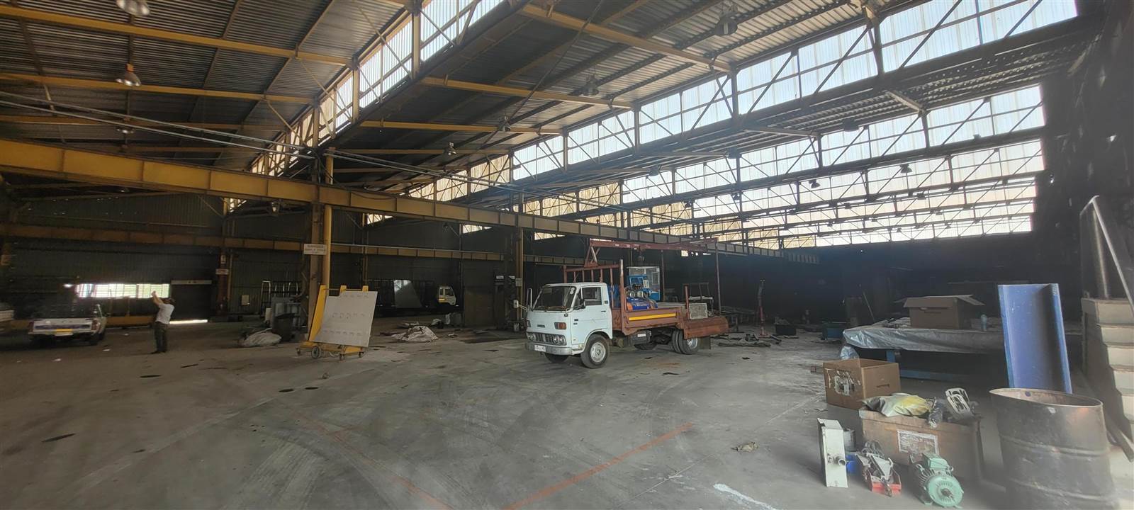 8500  m² Industrial space in Stormill photo number 2