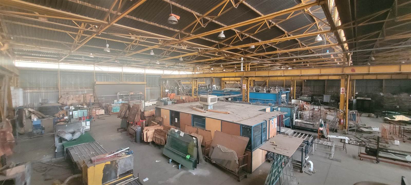 8500  m² Industrial space in Stormill photo number 3