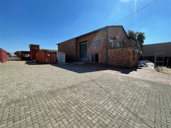 414 m² Industrial space 414 m² Industrial space