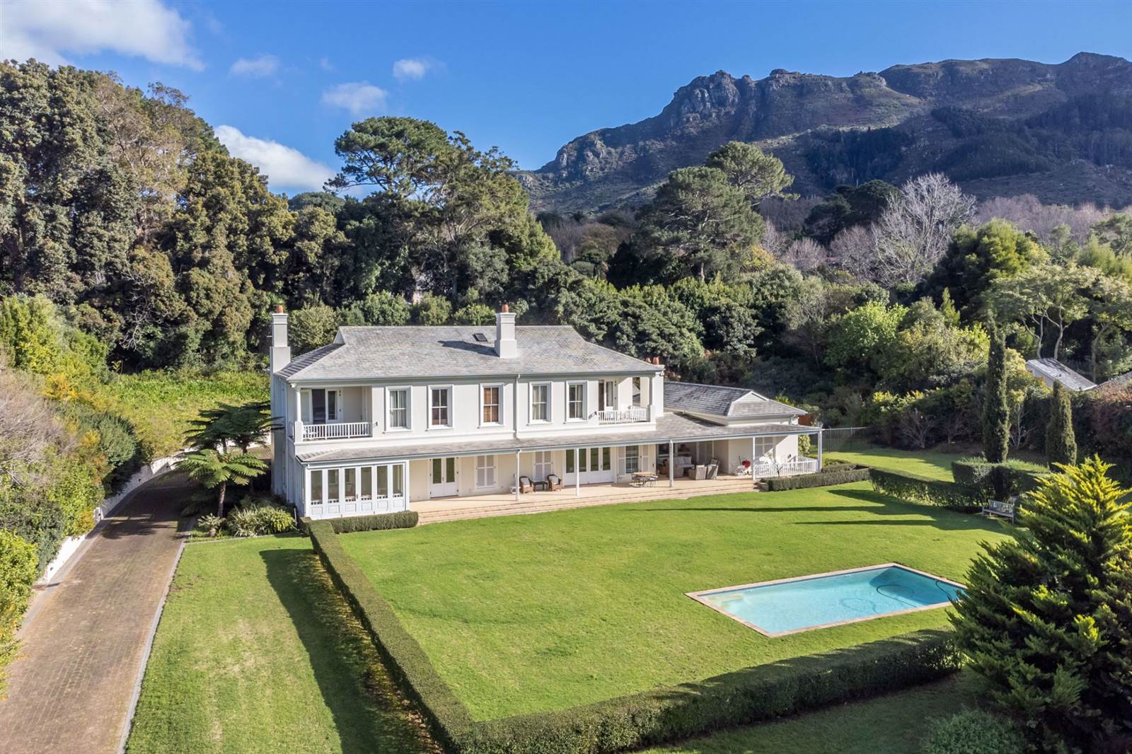 6 Bed House in Constantia Upper  photo number 1