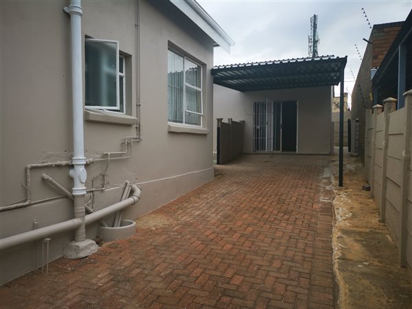 2 Bedroom Garden Cottage 2 Bedroom Garden Cottage
