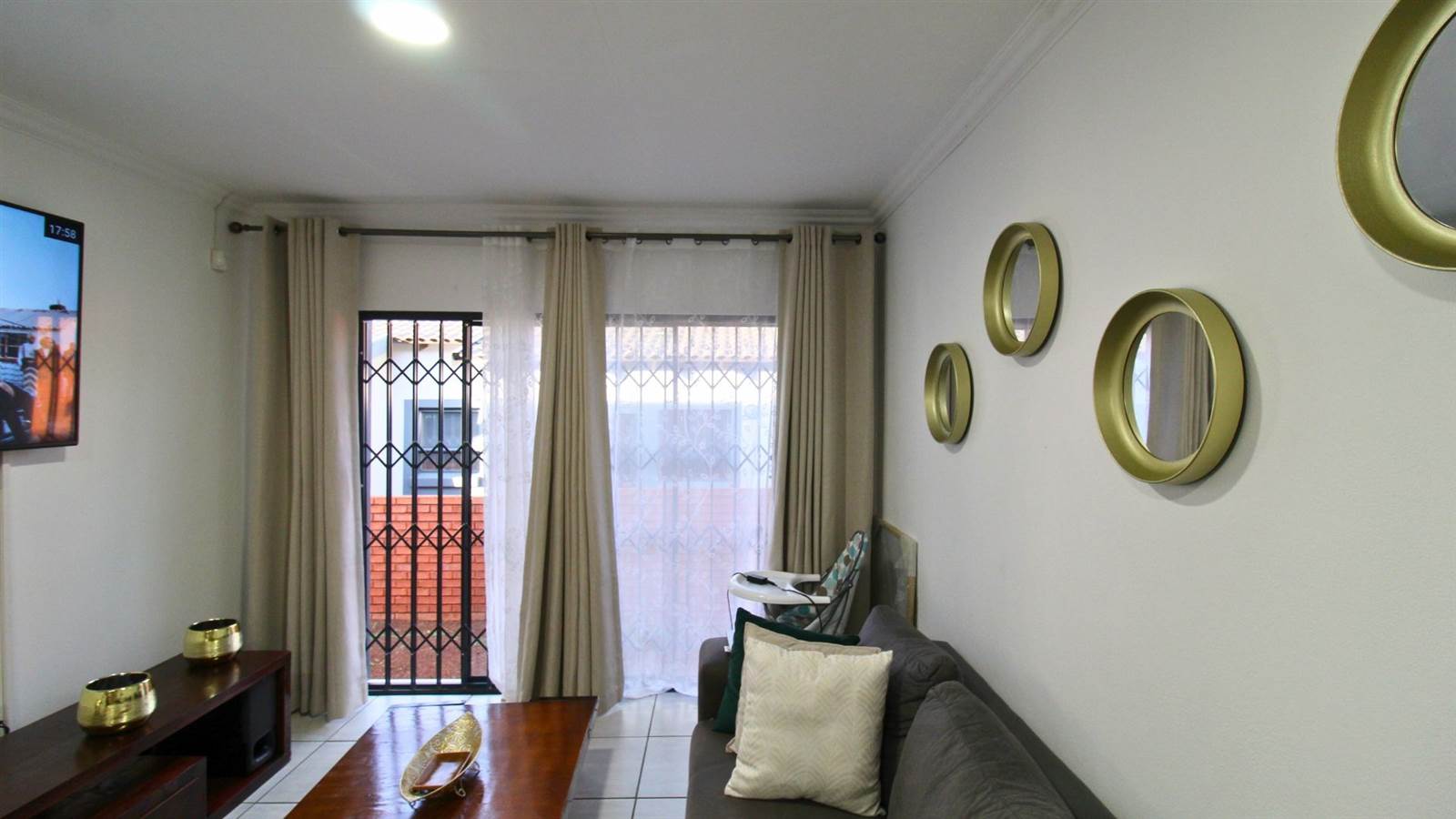 3 Bed Townhouse in Amandasig photo number 8