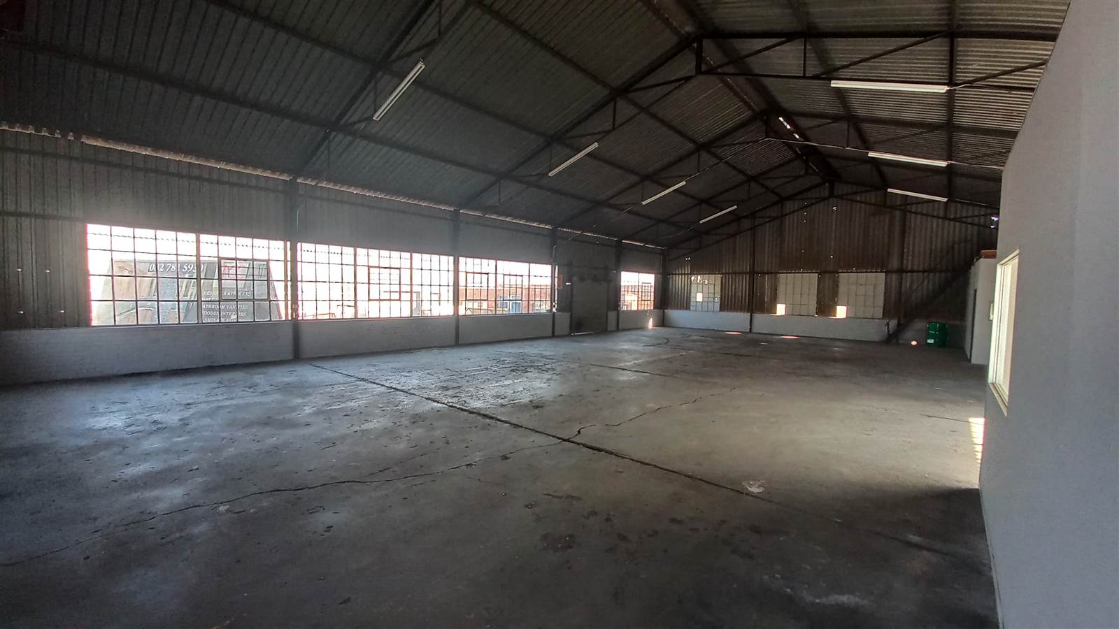 366  m² Industrial space in Anderbolt photo number 3