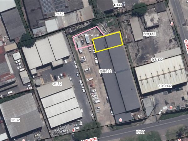 422  m² Industrial space in New Germany