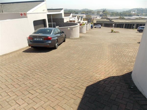 3 Bed Townhouse in Chatsworth Central