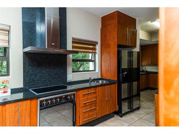 4 Bedroom House 4 Bedroom House