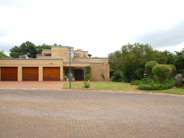4 Bed House in Featherbrooke Estate