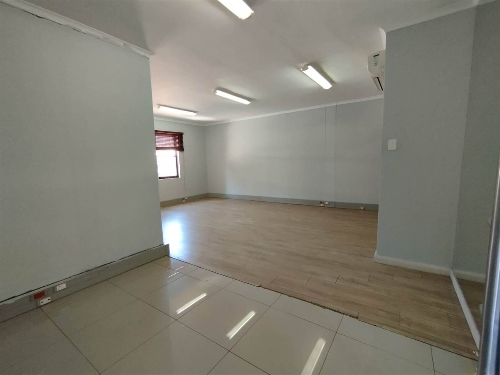 81  m² Office Space in Glenashley photo number 3
