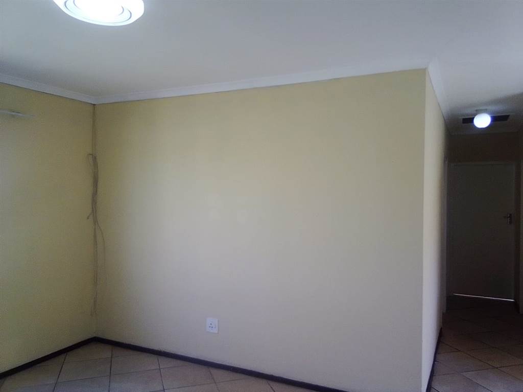 3 Bed Townhouse in Clayville photo number 4