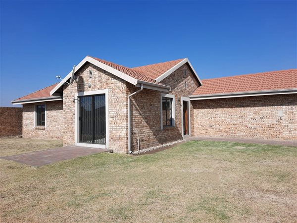 3 Bedroom House 3 Bedroom House