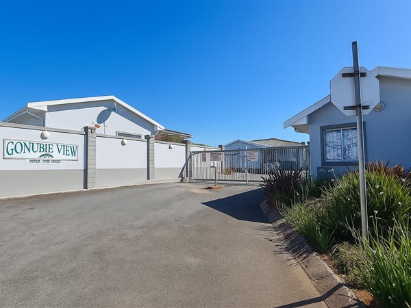 3 Bedroom Townhouse 3 Bedroom Townhouse