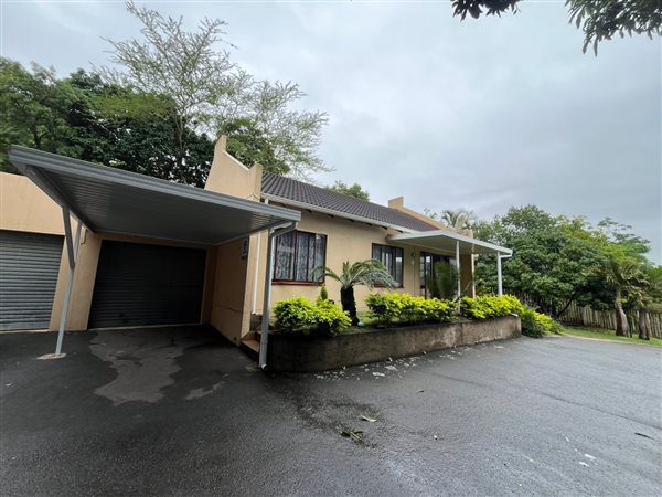 3 Bedroom Townhouse 3 Bedroom Townhouse