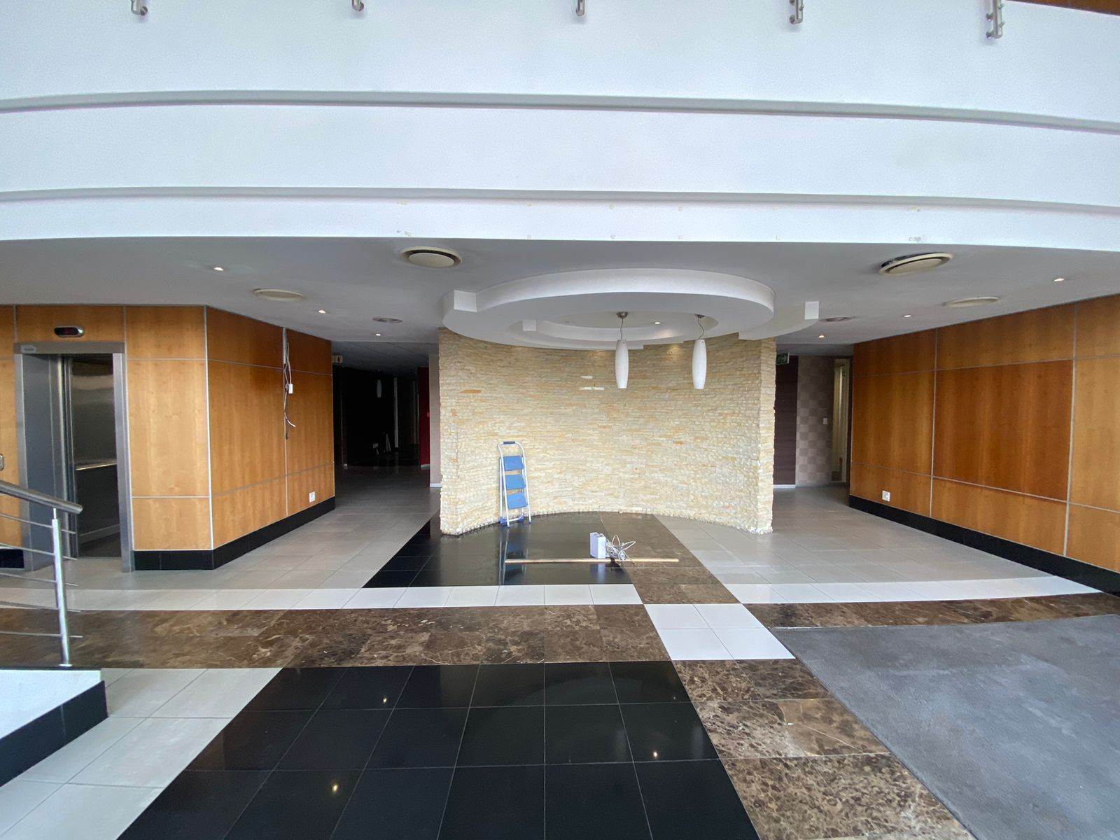 1637  m² Commercial space in Woodmead photo number 4