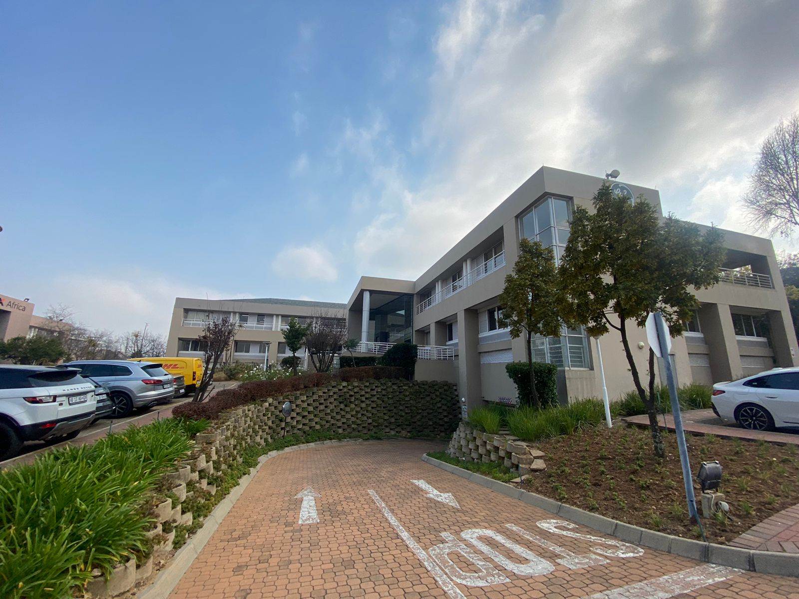 1637  m² Commercial space in Woodmead photo number 2