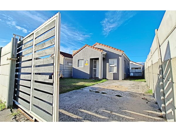 2 Bedroom House 2 Bedroom House