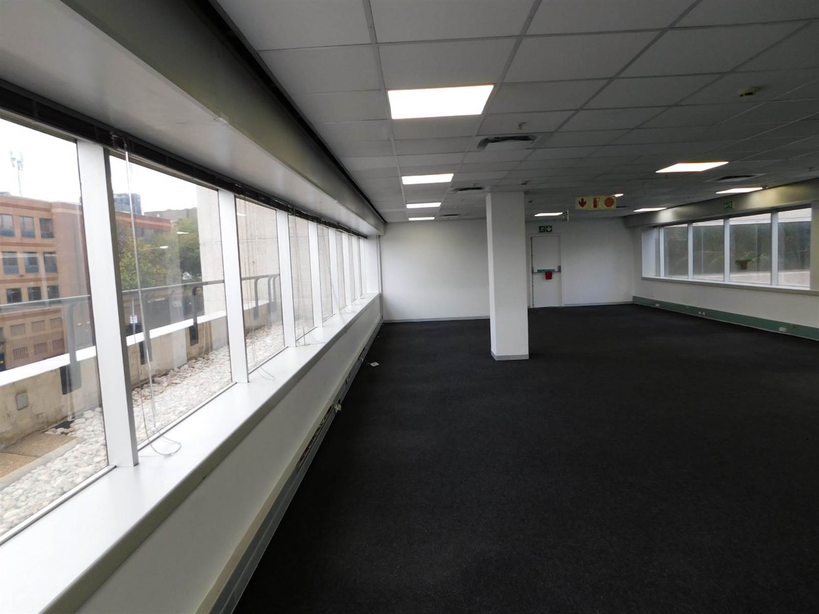 416  m² Office Space in Rosebank photo number 12