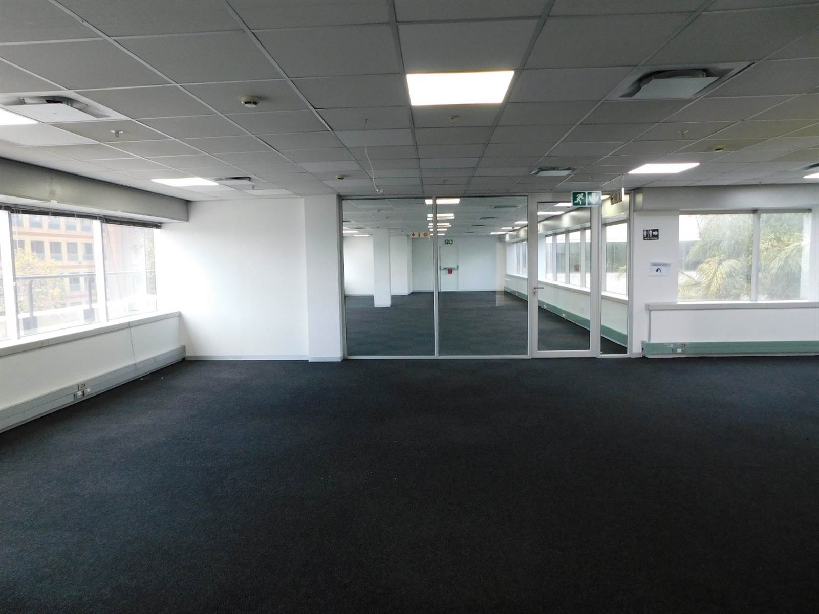 416  m² Office Space in Rosebank photo number 16