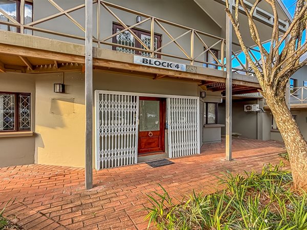 28 m² Commercial space 28 m² Commercial space