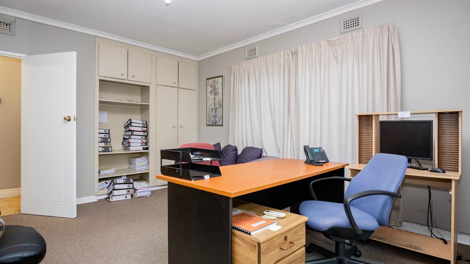 500  m² Office Space in Kloof photo number 29