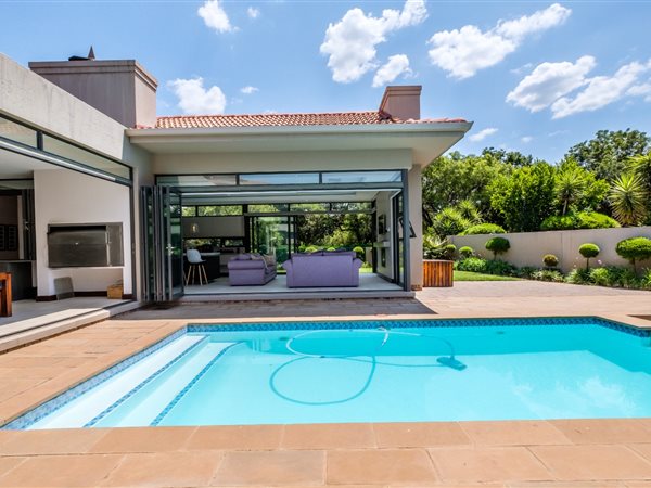 5 Bedroom House 5 Bedroom House