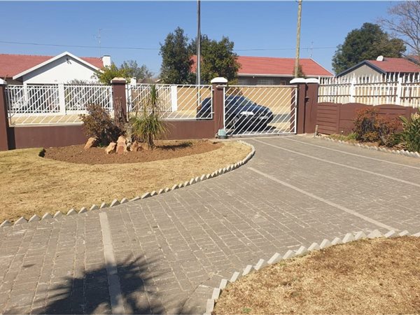 3 Bedroom House 3 Bedroom House
