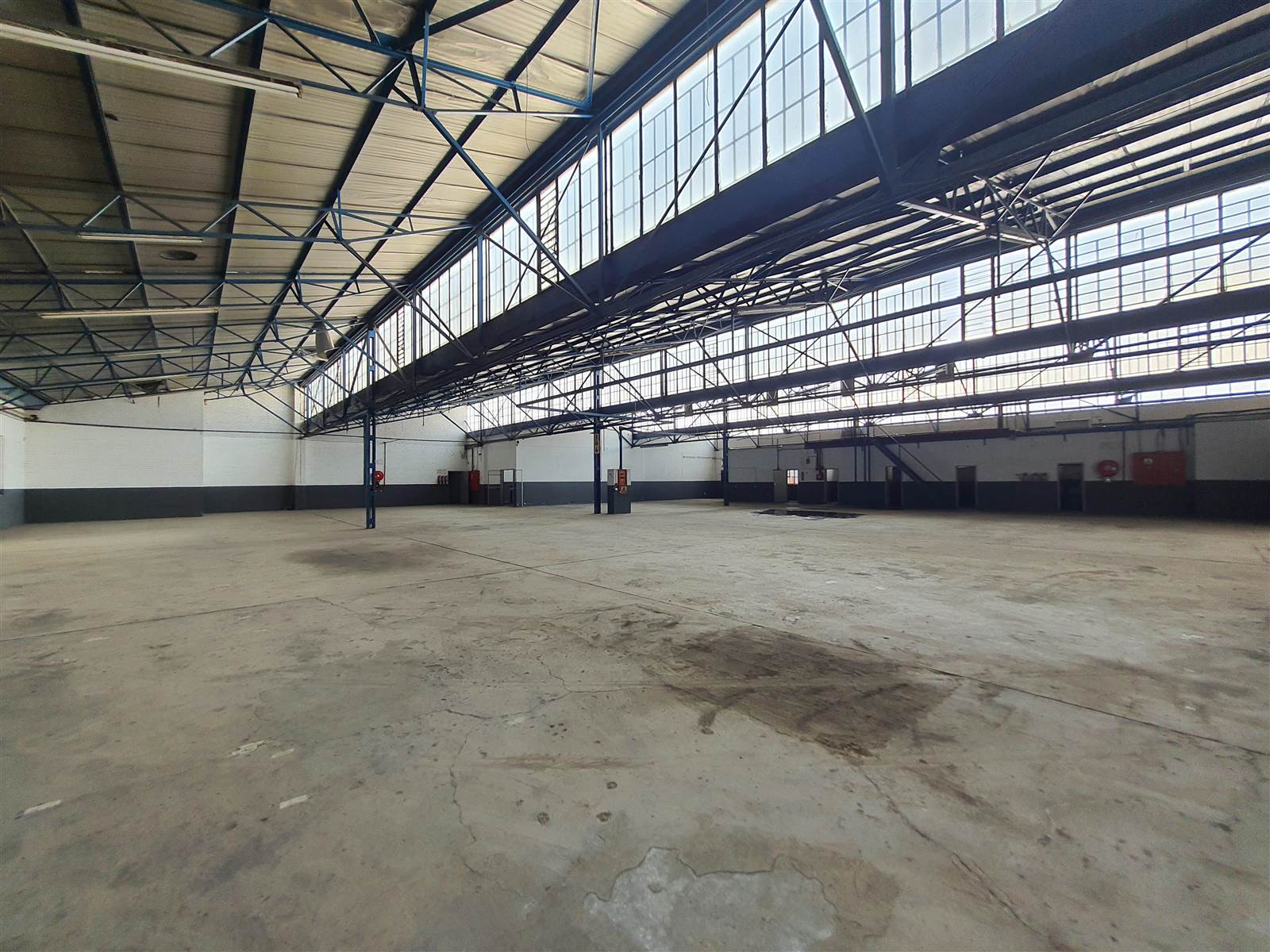 1237  m² Industrial space in Benrose photo number 3