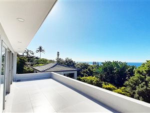 5 Bed House in Compensation Beach