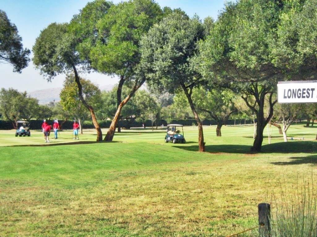 860 m² Land available in Magalies Golf Estate photo number 6