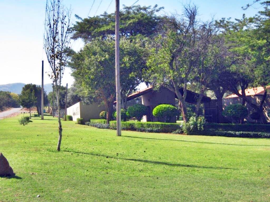 860 m² Land available in Magalies Golf Estate photo number 8