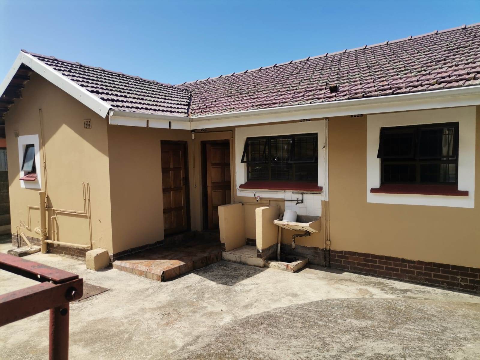 3 Bed House in Mobeni photo number 9