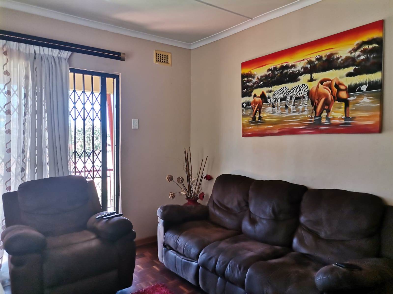 3 Bed House in Mobeni photo number 5