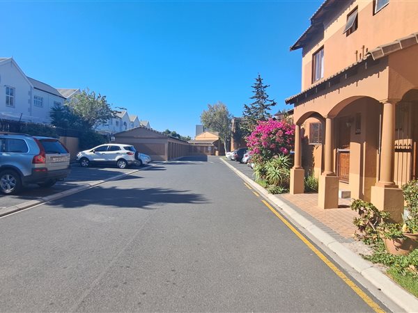 2 Bedroom Duplex 2 Bedroom Duplex
