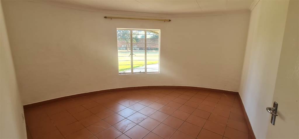 2 ha Land available in Benoni AH photo number 5