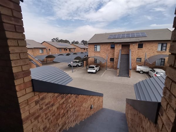 3 Bedroom Townhouse 3 Bedroom Townhouse
