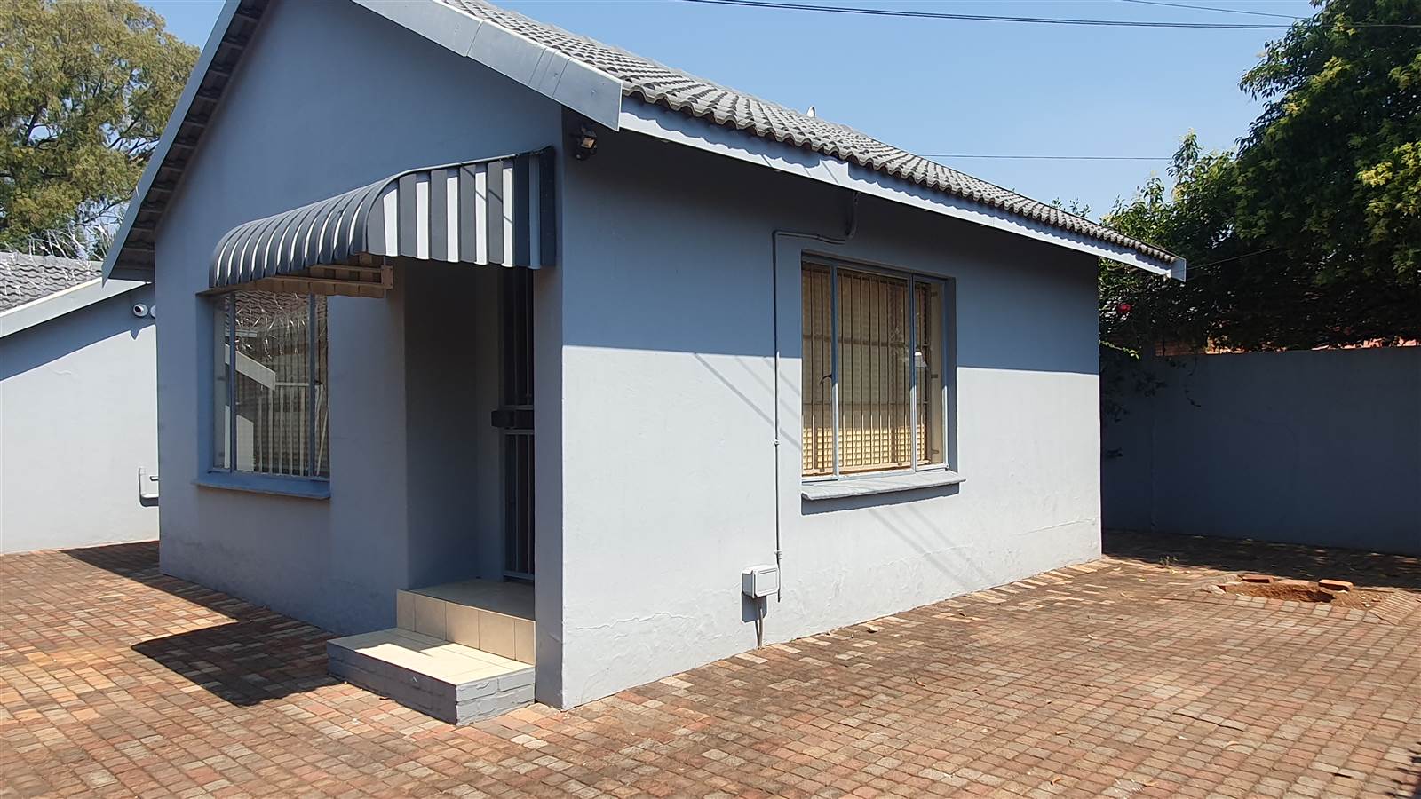 352  m² Commercial space in Garsfontein photo number 10