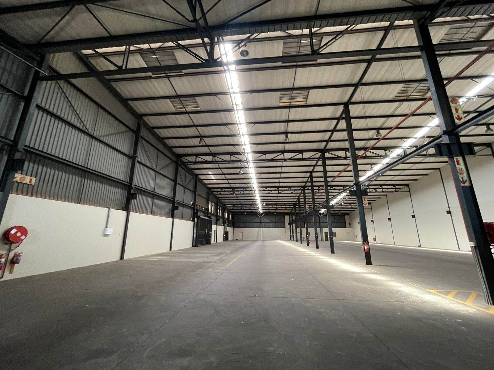 2020  m² Industrial space in Elandsfontein AH photo number 3