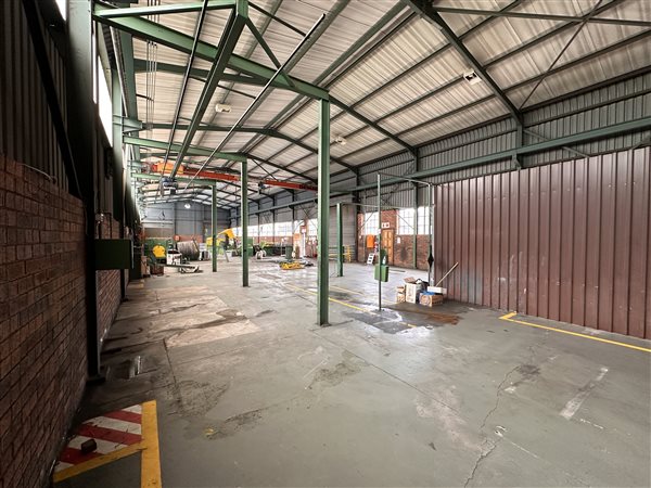 750  m² Industrial space in Wadeville