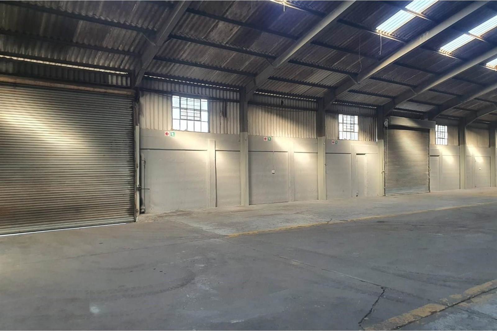 1165  m² Industrial space in North End photo number 10