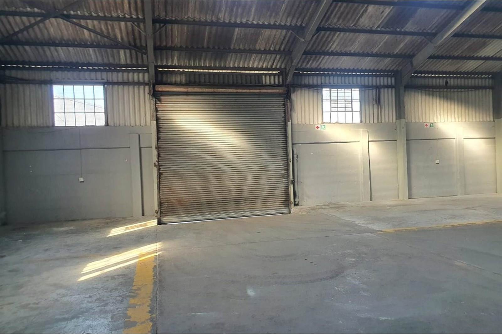 1165  m² Industrial space in North End photo number 7