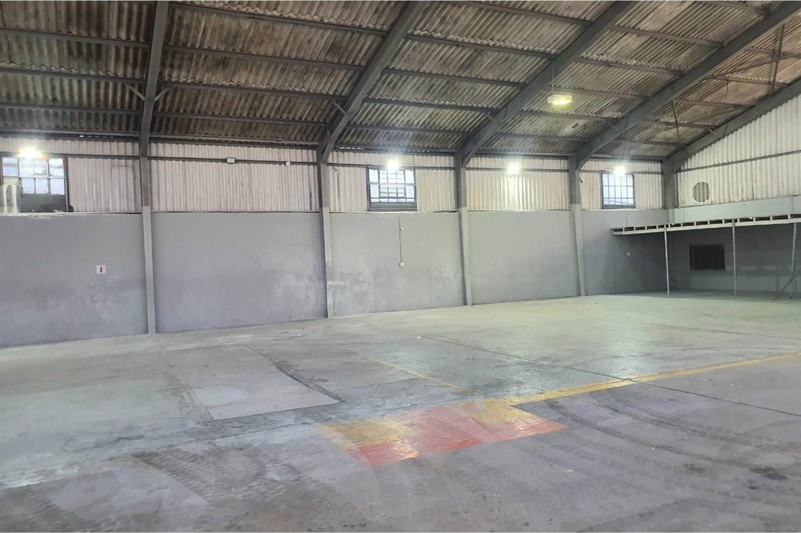 1165  m² Industrial space in North End photo number 12